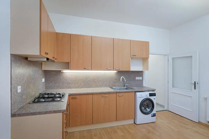 Prodej bytu 3+kk, Praha - Břevnov, Za Strahovem, 54 m2