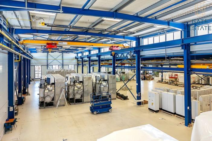 Pronájem výrobních prostor, Hrušky, Na aleji, 6941 m2