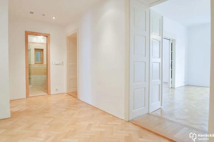 Pronájem bytu 3+1, Olomouc, Legionářská, 104 m2