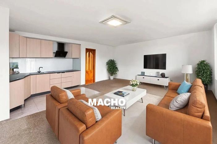 Prodej rodinného domu, Řitka, U vodojemu, 333 m2