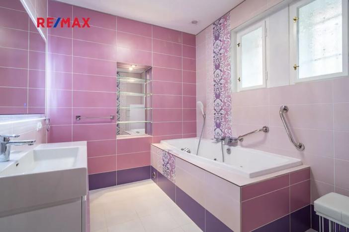 Prodej vily, Slaný, Máchova, 352 m2