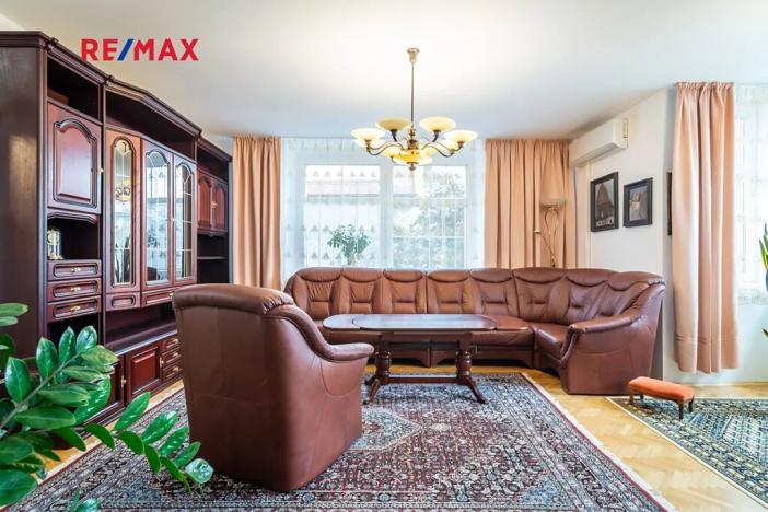 Prodej vily, Slaný, Máchova, 352 m2