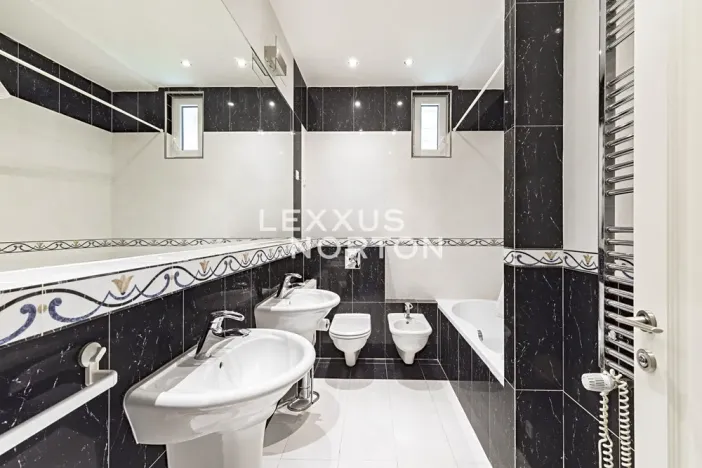 Pronájem bytu 3+1, Praha - Dejvice, Komornická, 121 m2