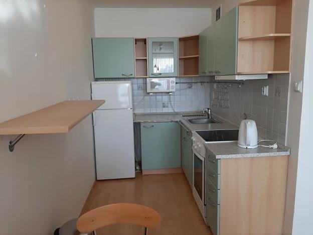 Pronájem bytu 2+kk, Praha - Kobylisy, Taussigova, 47 m2