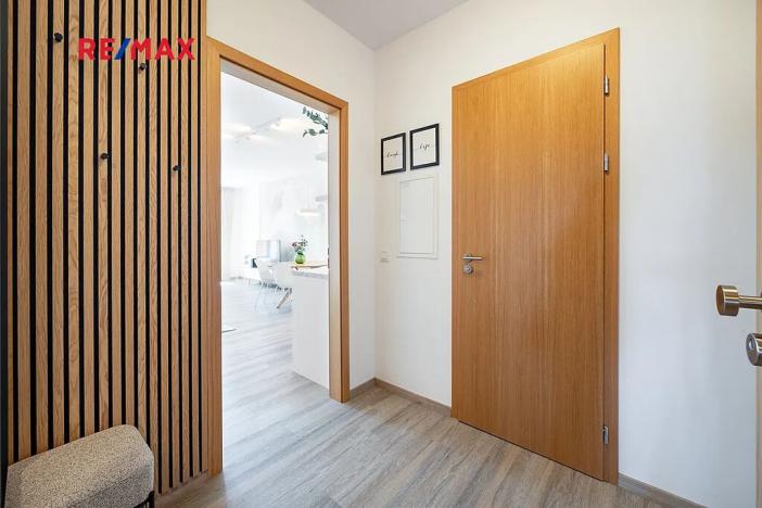 Prodej bytu 1+kk, Abertamy, Vítězná, 41 m2