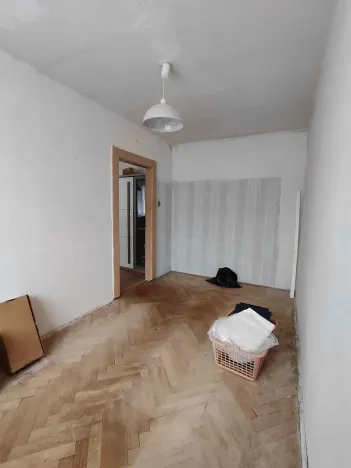 Prodej bytu 3+1, Ostrov, Seifertova, 60 m2