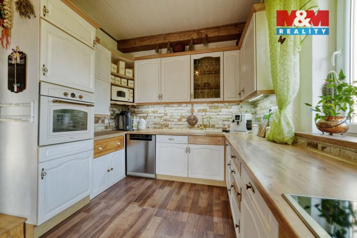 Prodej rodinného domu, Broumov, 183 m2