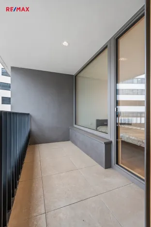 Pronájem bytu 2+kk, Praha - Radlice, U Komína, 54 m2