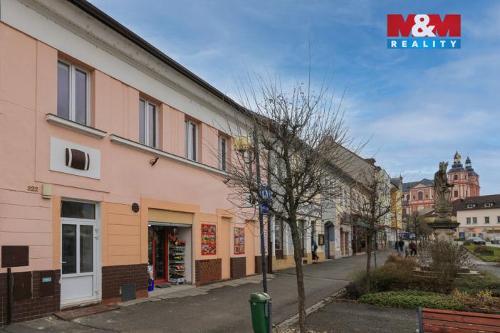 Pronájem obchodního prostoru, Přeštice, Masarykovo nám., 183 m2