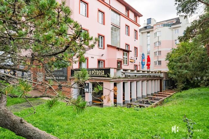 Prodej restaurace, Praha - Strašnice, Gutova, 301 m2