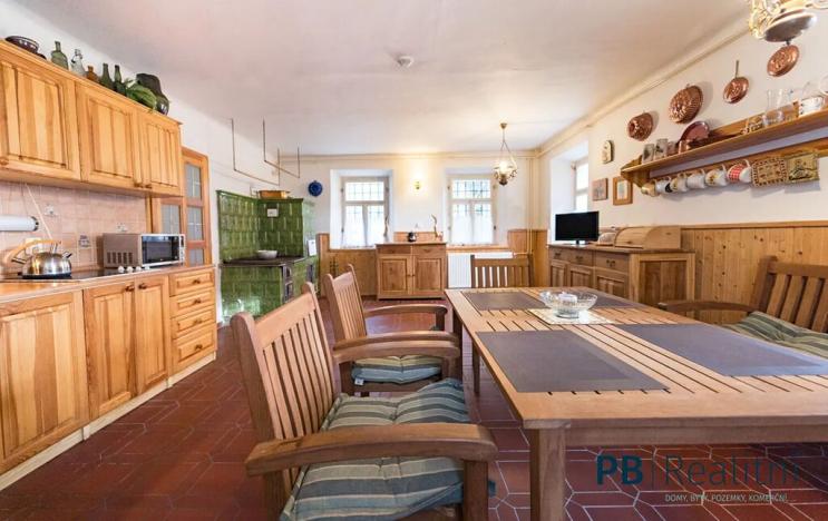 Prodej rodinného domu, Křemže, 450 m2