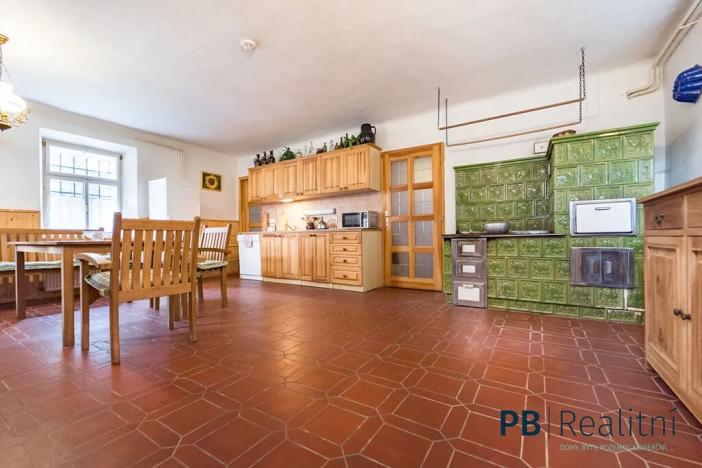 Prodej rodinného domu, Křemže, 450 m2