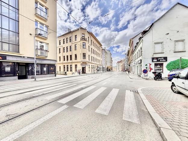 Pronájem obchodního prostoru, Brno, Pekařská, 111 m2