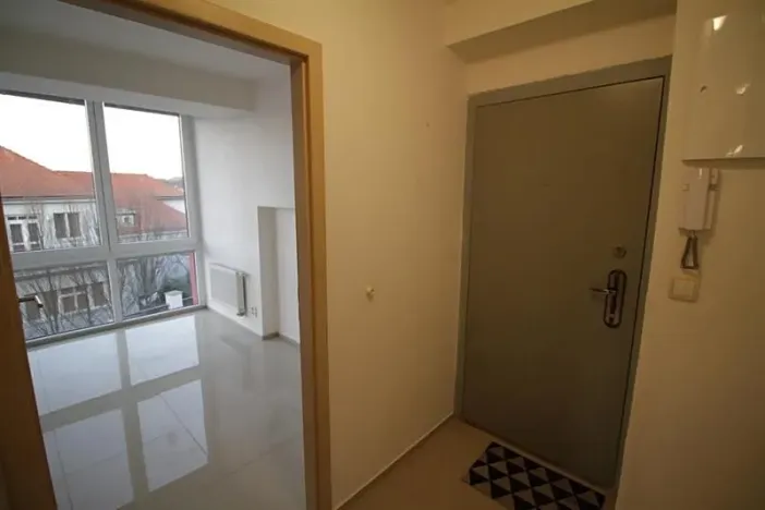 Pronájem bytu 4+1, Praha - Komořany, Na Homoli, 83 m2