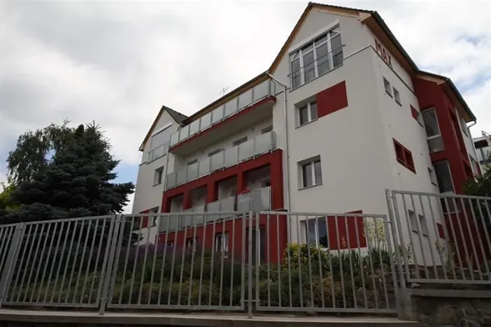 Pronájem bytu 4+1, Praha - Komořany, Na Homoli, 83 m2