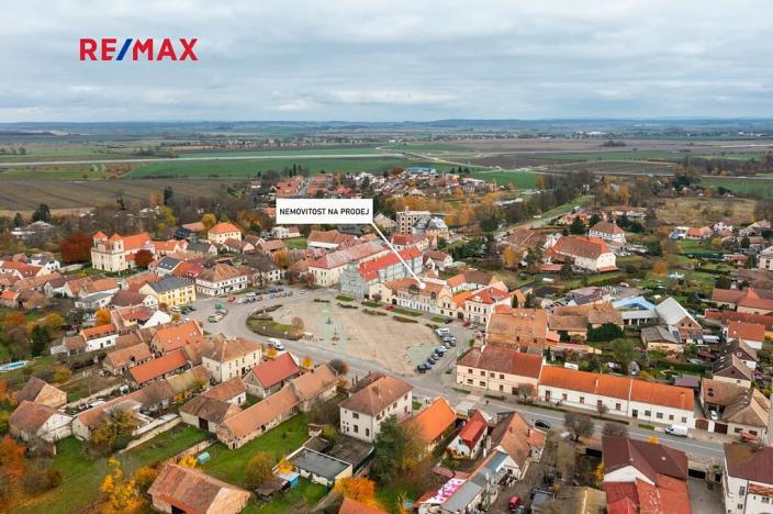 Prodej obchodního prostoru, Dašice, náměstí T. G. Masaryka, 957 m2