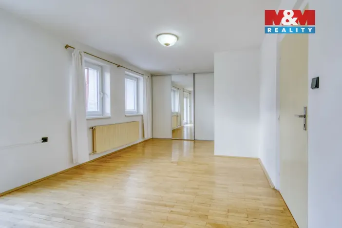 Prodej rodinného domu, Plzeň - Severní Předměstí, V Lužánkách, 183 m2