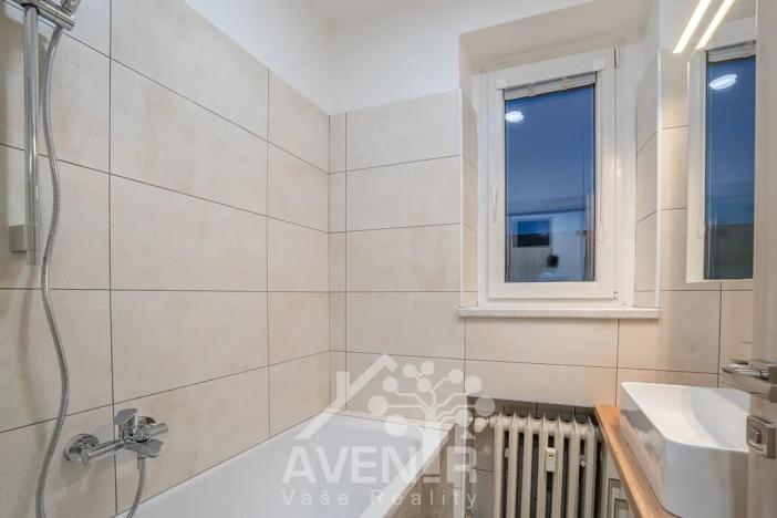 Pronájem bytu 3+1, Zlín, Benešovo nábřeží, 72 m2