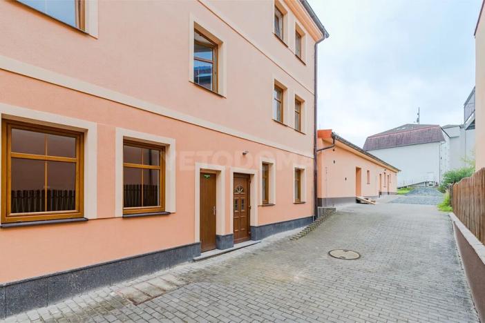 Pronájem bytu 2+kk, Blovice, Americká, 44 m2