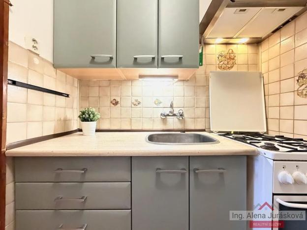 Prodej bytu 2+kk, Praha - Hostivař, Záveská, 36 m2