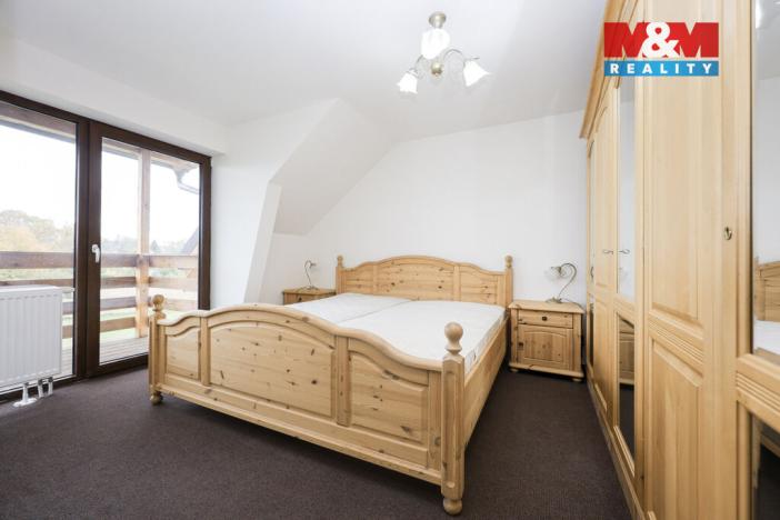 Prodej obchodního prostoru, Zvole, 1860 m2