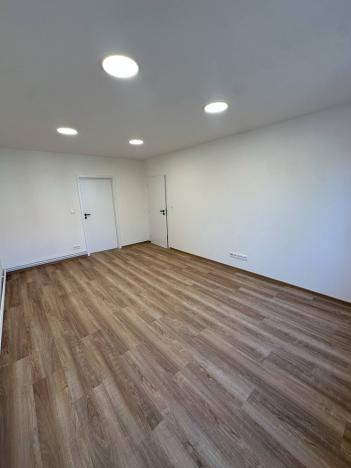 Pronájem bytu 2+1, Uherské Hradiště, Tř. Maršála Malinovského, 64 m2