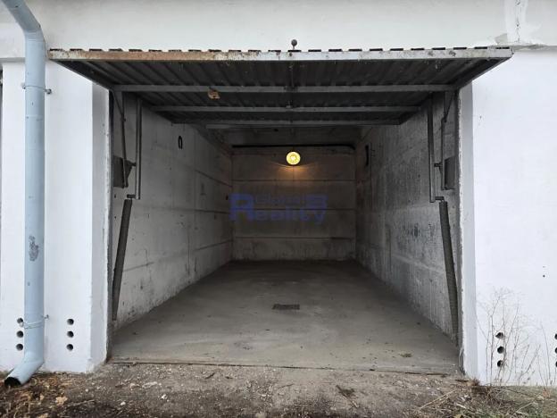 Prodej garáže, Hradec Králové, 17 m2