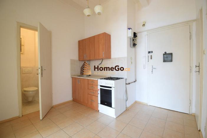 Pronájem bytu 2+1, Praha - Nusle, U gymnázia, 65 m2