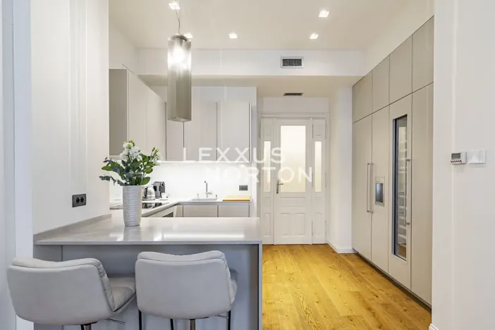 Prodej bytu 2+kk, Praha - Staré Město, Vězeňská, 62 m2