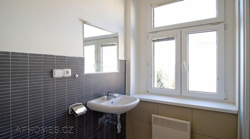 Pronájem bytu 2+kk, Praha - Michle, Hanusova, 36 m2