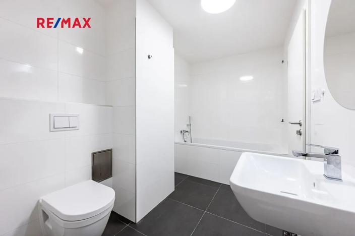 Prodej bytu 3+kk, Horoměřice, Karla IV., 80 m2