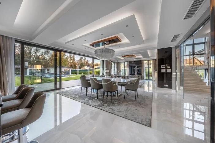 Prodej rodinného domu, Průhonice, Růžová, 590 m2