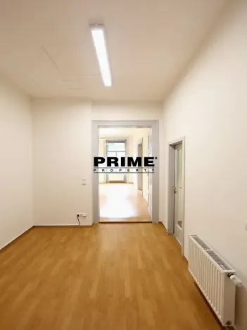 Pronájem kanceláře, Praha - Smíchov, Štefánikova, 70 m2
