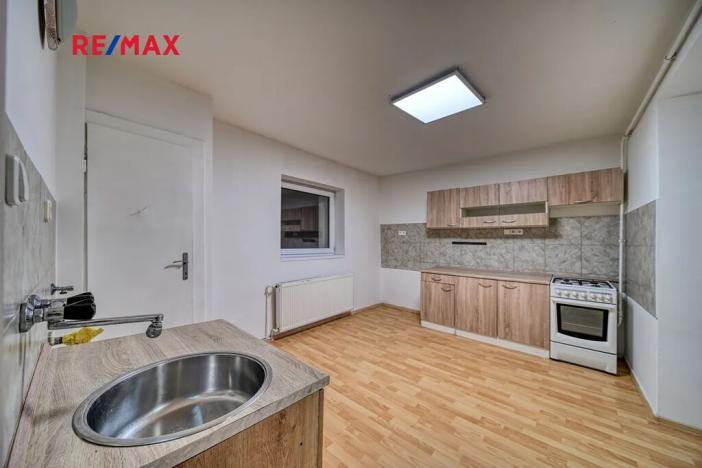 Pronájem bytu 2+kk, Kolín, Ovčárecká, 67 m2