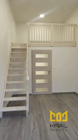 Pronájem bytu 2+kk, Praha - Smíchov, Nádražní, 52 m2