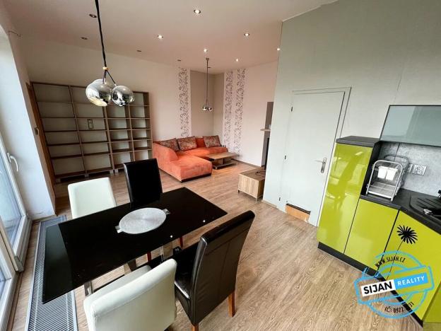 Pronájem bytu 4+kk, Opava, Tyršova, 110 m2