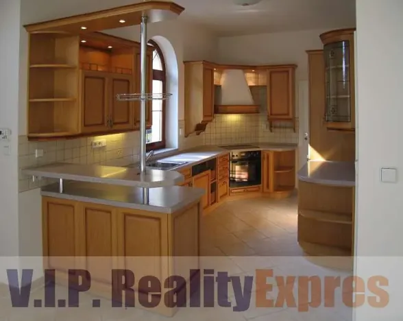 Pronájem vily, Praha, Nebušická, 270 m2