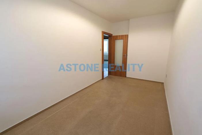 Pronájem bytu 3+1, Praha - Radotín, Kraslická, 83 m2