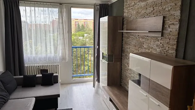 Prodej bytu 2+1, Praha - Kobylisy, Frýdlantská, 45 m2