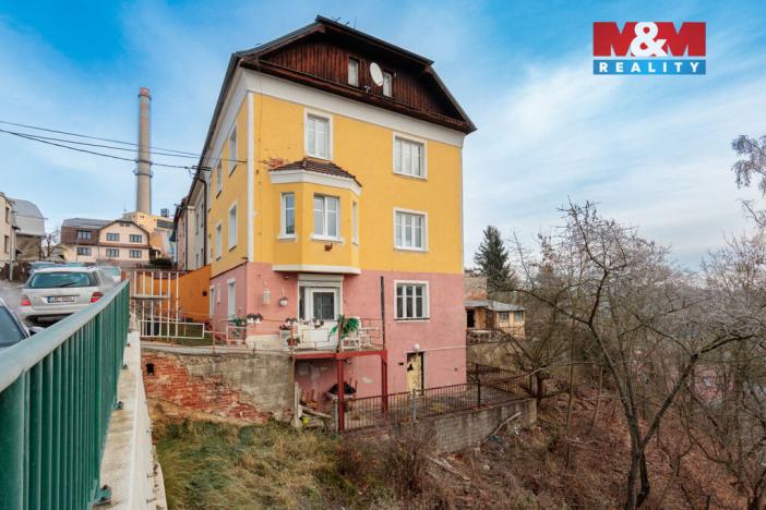 Prodej bytu 2+1, Karlovy Vary - Bohatice, Na Výšině, 45 m2