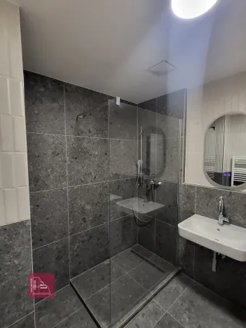 Pronájem bytu 2+kk, Brno, Bratislavská, 65 m2