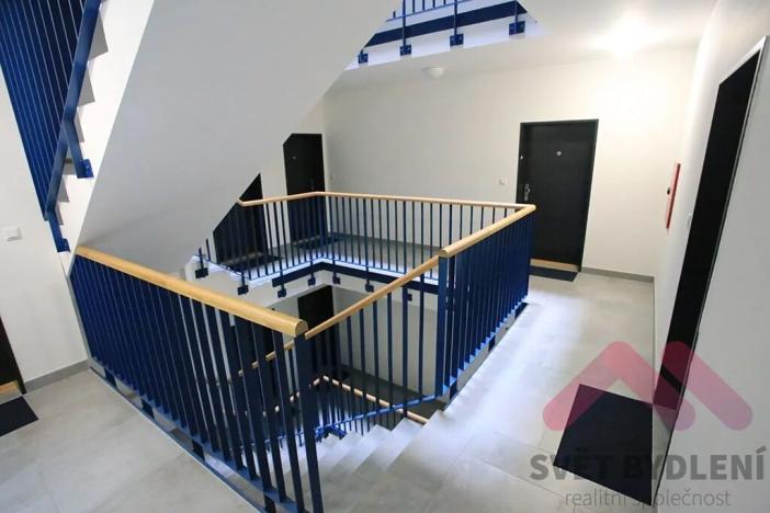 Pronájem bytu 1+kk, Praha - Nusle, Ctiradova, 34 m2