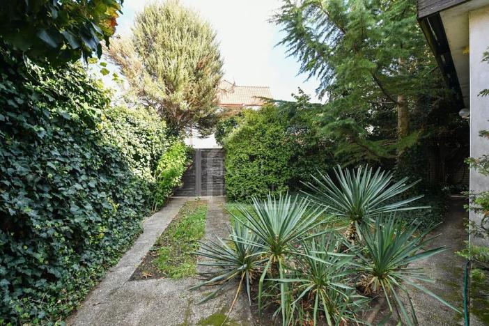 Prodej rodinného domu, Zeleneč, Husova, 162 m2