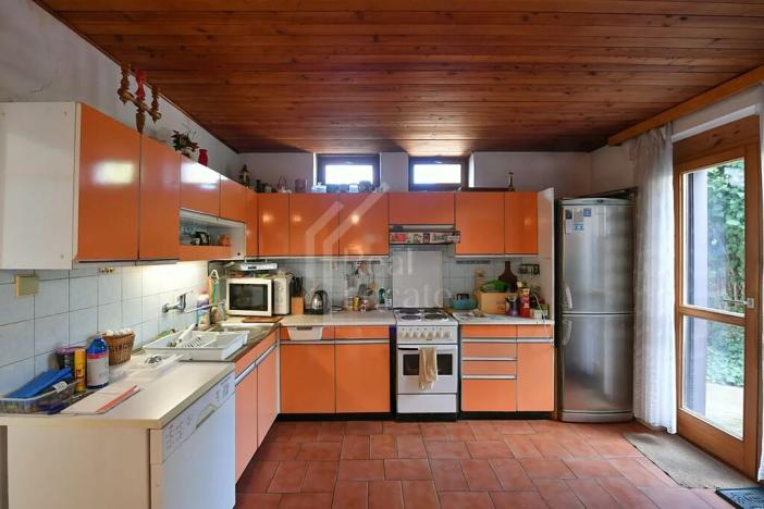 Prodej rodinného domu, Zeleneč, Husova, 162 m2