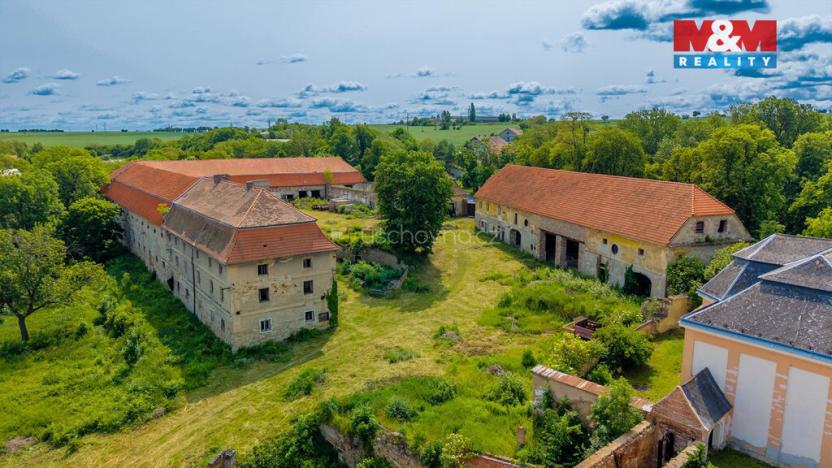 Prodej komerčního pozemku, Zvoleněves, 18484 m2