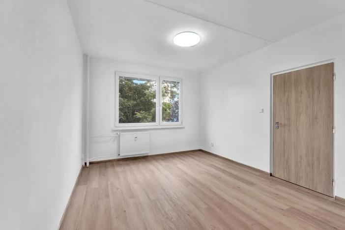 Pronájem bytu 1+1, Trutnov, Fialková, 34 m2