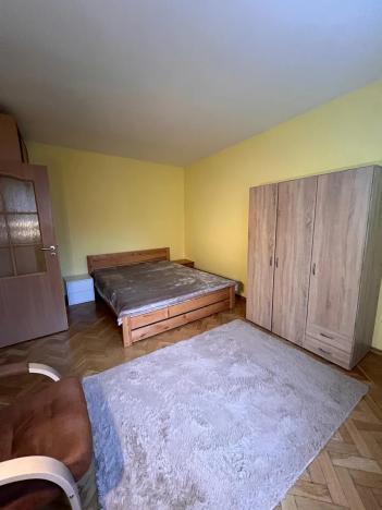 Pronájem bytu 1+1, Karlovy Vary, Maďarská, 36 m2