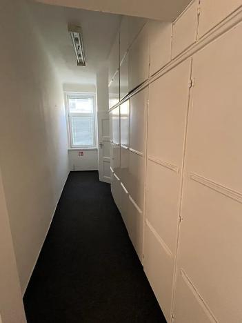 Pronájem pokoje, Brno, Hlávkova, 90 m2