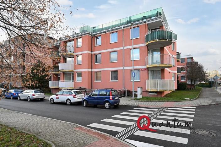 Pronájem bytu 2+kk, Praha, Remízková, 53 m2