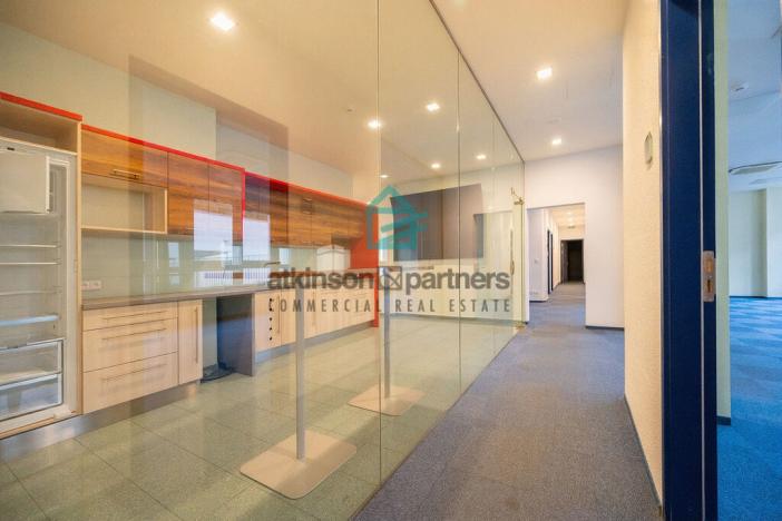 Pronájem kanceláře, České Budějovice - České Budějovice 6, Jeronýmova, 3500 m2